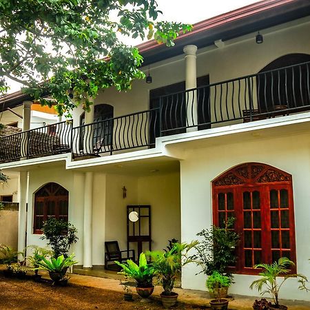 Nivahana Homestay Kandy Exterior photo