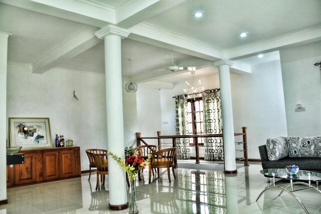 Nivahana Homestay Kandy Exterior photo