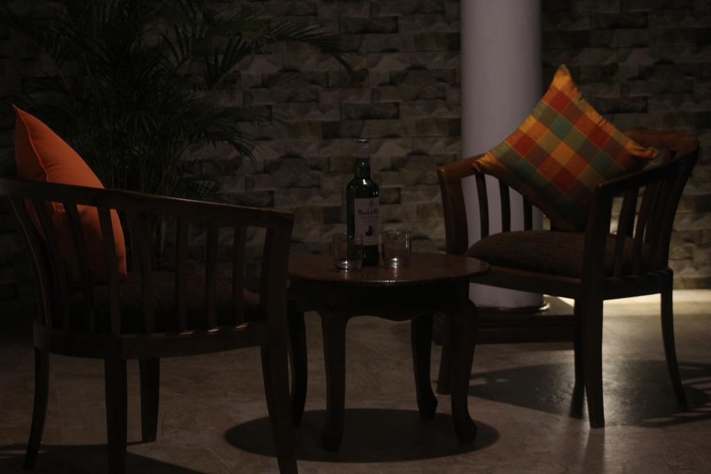 Nivahana Homestay Kandy Exterior photo