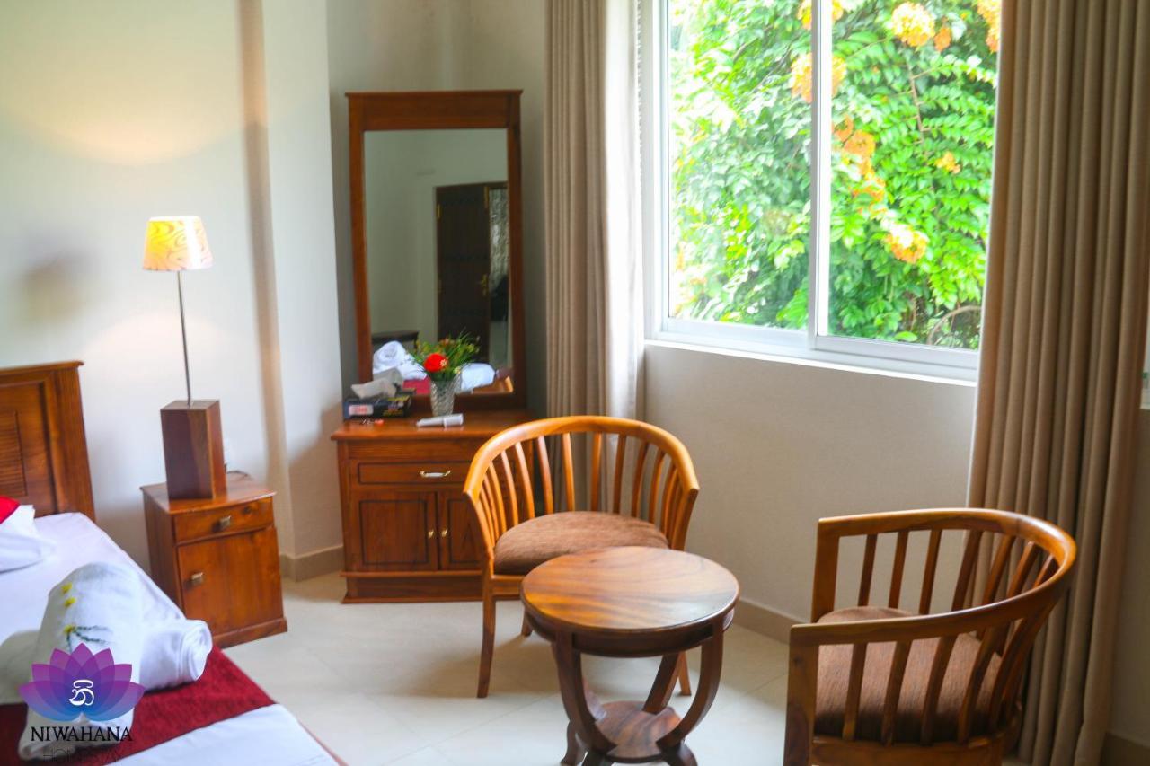 Nivahana Homestay Kandy Exterior photo